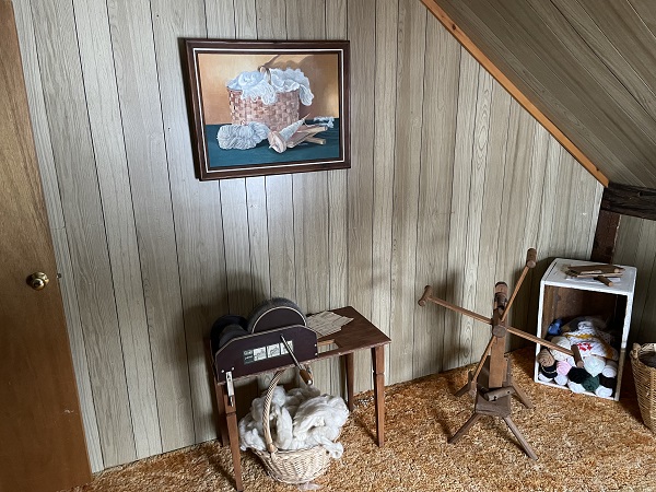 Bedroom 4 - Spinning Room